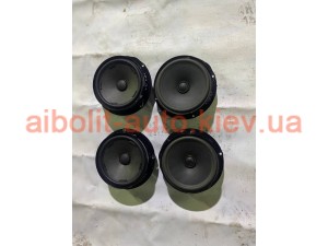 Динамік задній